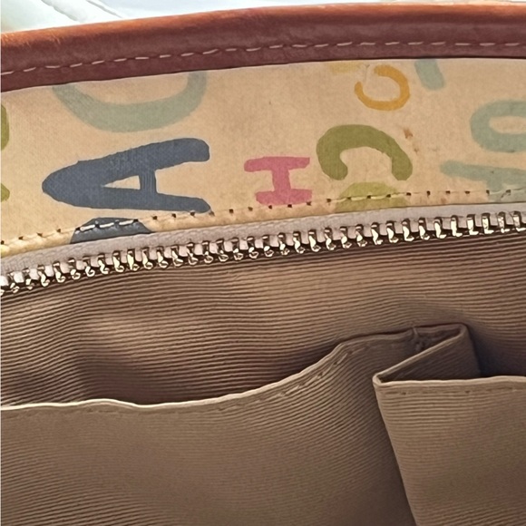 Coach Hamptons Signature Scribble Graffiti Tote Bag - Picture 9 of 15